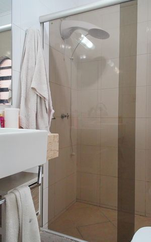 Casa para alugar com 305m², 4 quartos e 2 vagasBanheiro 2