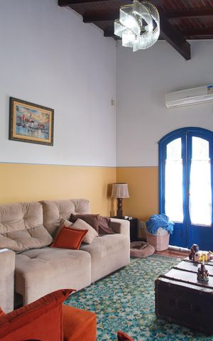 Casa para alugar com 305m², 4 quartos e 2 vagasSala