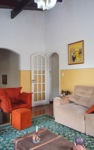 Casa para alugar com 305m², 4 quartos e 2 vagasSala