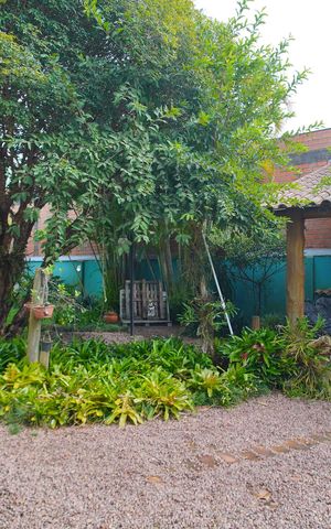 Casa para alugar com 305m², 4 quartos e 2 vagasQuintal