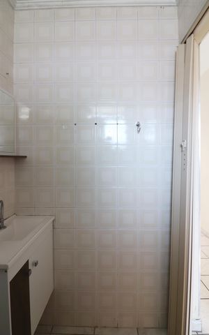 Apartamento à venda com 56m², 2 quartos e 1 vagaBanheiro Social