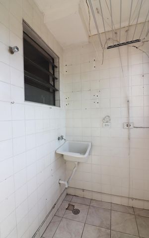 Apartamento à venda com 56m², 2 quartos e 1 vagaCozinha e Área de Serviço