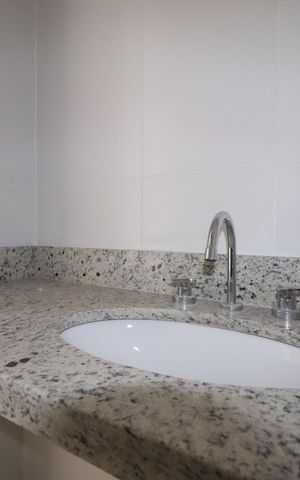 Apartamento à venda com 58m², 2 quartos e 1 vagaBanheiro 2