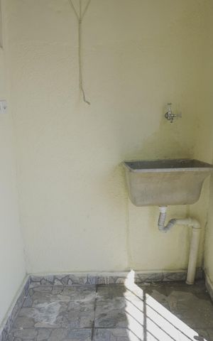 Casa para alugar com 30m², 1 quarto e sem vagaÁrea de serviço