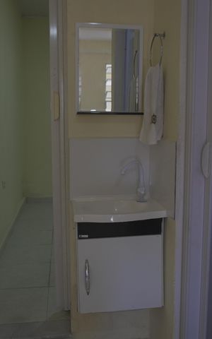 Casa para alugar com 30m², 1 quarto e sem vagaBanheiro