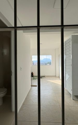Casa à venda com 365m², 3 quartos e 6 vagas Casa à venda com 365m², 3 quartos e 6 vagasVista do Quarto 3