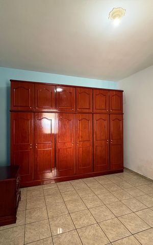 Casa à venda com 365m², 3 quartos e 6 vagas Casa à venda com 365m², 3 quartos e 6 vagasQuarto 3