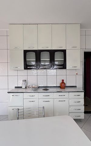 Casa à venda com 365m², 3 quartos e 6 vagas Casa à venda com 365m², 3 quartos e 6 vagasCozinha