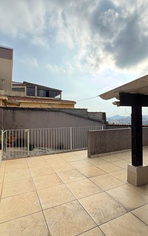 Casa à venda com 365m², 3 quartos e 6 vagas Casa à venda com 365m², 3 quartos e 6 vagasQuintal/ Churrasqueira