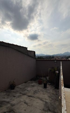 Casa à venda com 365m², 3 quartos e 6 vagas Casa à venda com 365m², 3 quartos e 6 vagasQuintal/ Churrasqueira