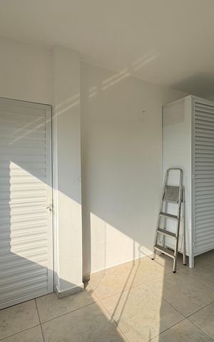 Casa à venda com 365m², 3 quartos e 6 vagas Casa à venda com 365m², 3 quartos e 6 vagasÁrea de Serviço