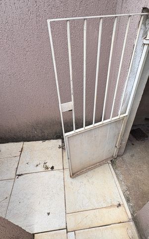 Casa à venda com 365m², 3 quartos e 6 vagas Casa à venda com 365m², 3 quartos e 6 vagasEntrada do Porão