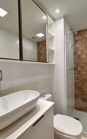 Apartamento à venda com 189m², 3 quartos e 1 vaga Apartamento à venda com 189m², 3 quartos e 1 vagaBanheiro Social
