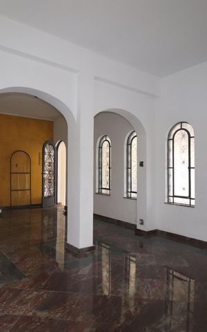 Casa à venda com 117m², 4 quartos e 2 vagasSala