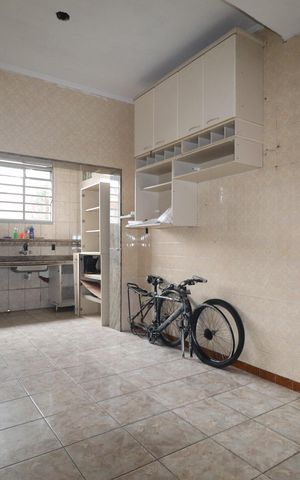 Casa à venda com 117m², 4 quartos e 2 vagasCozinha