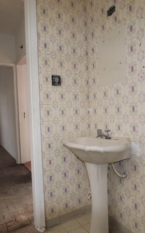 Casa à venda com 117m², 4 quartos e 2 vagasBanheiro 2