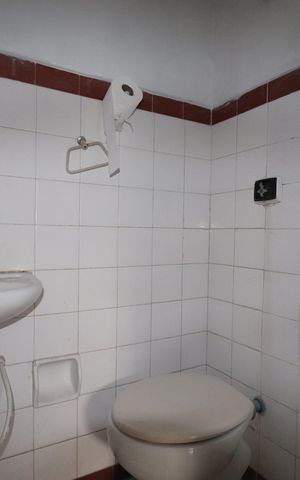 Casa à venda com 117m², 4 quartos e 2 vagasBanheiro 3