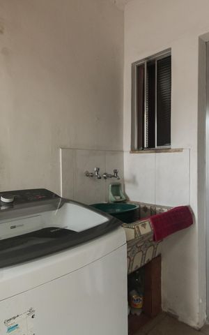Casa à venda com 130m², 2 quartos e 2 vagas Casa à venda com 130m², 2 quartos e 2 vagasÁrea de Serviço - Quarto e Banheiro de Serviço