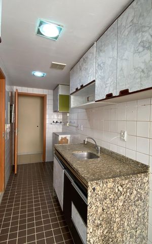 Apartamento à venda com 77m², 2 quartos e 1 vaga