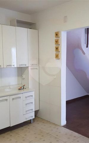 Casa à venda com 88m², 2 quartos e 2 vagas