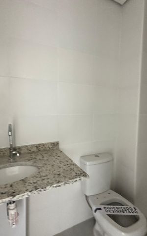 Apartamento à venda com 58m², 2 quartos e 1 vaga Apartamento à venda com 58m², 2 quartos e 1 vagaBanheiro