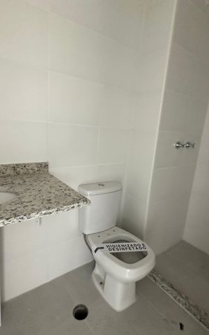 Apartamento à venda com 58m², 2 quartos e 1 vaga Apartamento à venda com 58m², 2 quartos e 1 vagaBanheiro