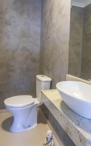 Apartamento à venda com 105m², 3 quartos e 2 vagas Apartamento à venda com 105m², 3 quartos e 2 vagasLavabo
