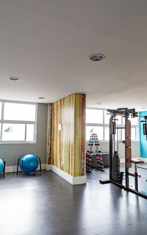 Apartamento à venda com 105m², 3 quartos e 2 vagas Apartamento à venda com 105m², 3 quartos e 2 vagasÁrea comum - Academia