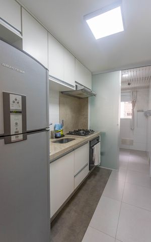 Apartamento à venda com 105m², 3 quartos e 2 vagas Apartamento à venda com 105m², 3 quartos e 2 vagasCozinha