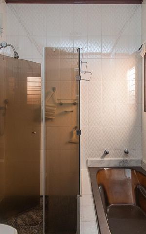 Casa à venda com 320m², 5 quartos e 2 vagasBanheiro