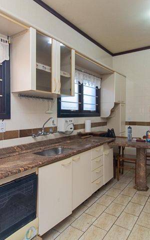 Casa à venda com 320m², 5 quartos e 2 vagasCozinha