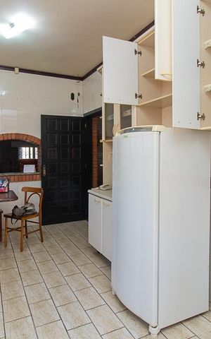 Casa à venda com 320m², 5 quartos e 2 vagasCozinha
