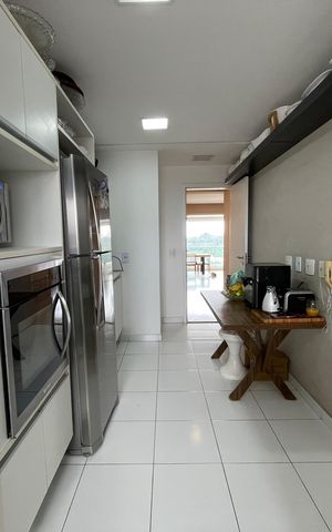 Apartamento à venda com 186m², 3 quartos e 3 vagas Apartamento à venda com 186m², 3 quartos e 3 vagasCozinha