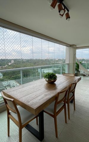 Apartamento à venda com 186m², 3 quartos e 3 vagas Apartamento à venda com 186m², 3 quartos e 3 vagasVaranda da Sala
