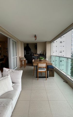 Apartamento à venda com 186m², 3 quartos e 3 vagas Apartamento à venda com 186m², 3 quartos e 3 vagasVaranda da Sala