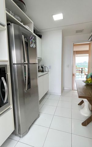 Apartamento à venda com 186m², 3 quartos e 3 vagas Apartamento à venda com 186m², 3 quartos e 3 vagasCozinha