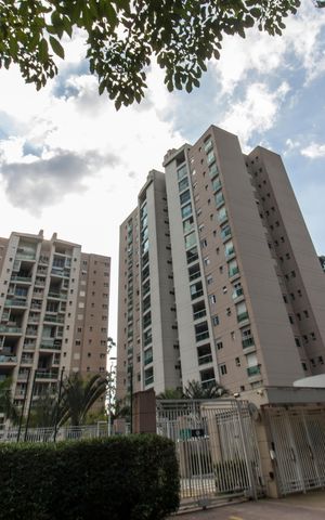 Apartamento à venda com 156m², 3 quartos e 3 vagasVista da Rua