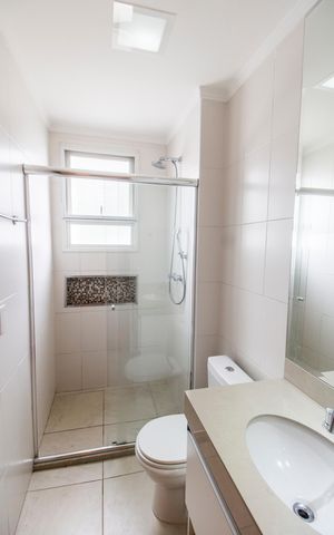 Apartamento à venda com 96m², 3 quartos e 2 vagas Apartamento à venda com 96m², 3 quartos e 2 vagasBanheiro 2