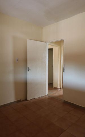 Casa para alugar com 200m², 2 quartos e 2 vagas Casa para alugar com 200m², 2 quartos e 2 vagasQuarto 1