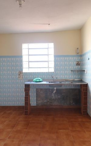Casa para alugar com 200m², 2 quartos e 2 vagas Casa para alugar com 200m², 2 quartos e 2 vagasCozinha