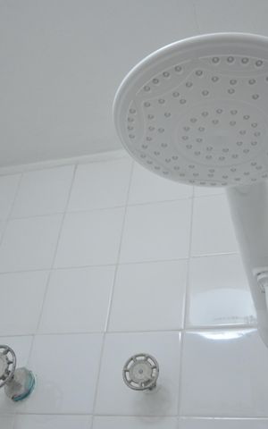 Casa à venda com 300m², 4 quartos e 2 vagasBanheiro - Edícula