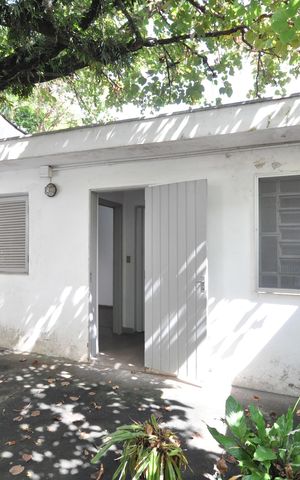 Casa à venda com 300m², 4 quartos e 2 vagasEdícula
