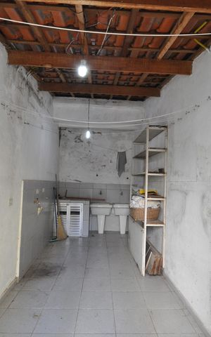 Casa à venda com 300m², 4 quartos e 2 vagasÁrea de Serviço