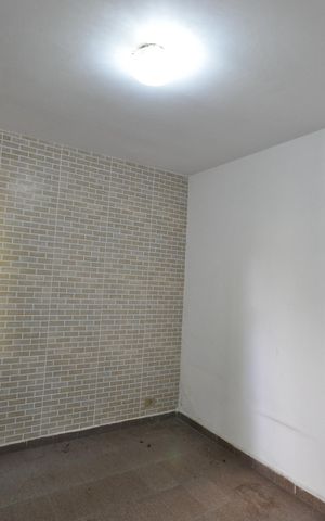 Casa à venda com 300m², 4 quartos e 2 vagasQuarto- Edícula