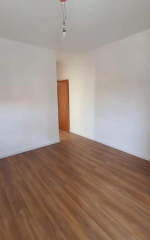 Casa à venda com 170m², 3 quartos e 2 vagas Casa à venda com 170m², 3 quartos e 2 vagasQuarto