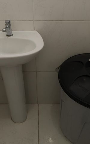 Casa para alugar com 300m², 6 quartos e 3 vagasBanheiro 5
