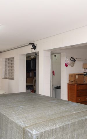 Casa para alugar com 300m², 6 quartos e 3 vagasSalão