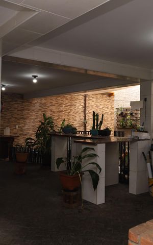 Casa para alugar com 300m², 6 quartos e 3 vagasÁrea de Serviço