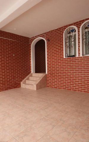 Casa à venda com 133m², 3 quartos e 2 vagasGaragem