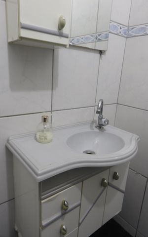 Casa à venda com 133m², 3 quartos e 2 vagasBanheiro de baixo